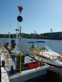Заправка катера в Хабаровске